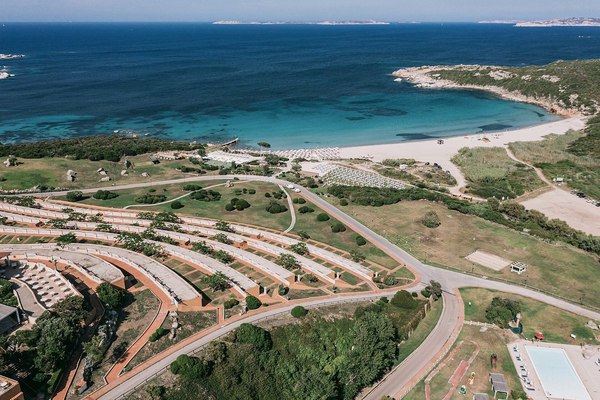 Mangia's Marmorata Sea View Resort